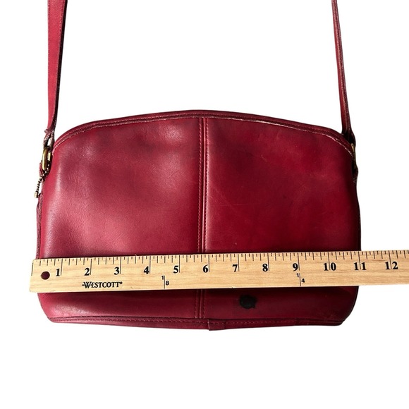 COACH 9976 Vintage Old Red Leather Hobo Shoulder Bag USA Money Western 90's Med - Picture 9 of 16